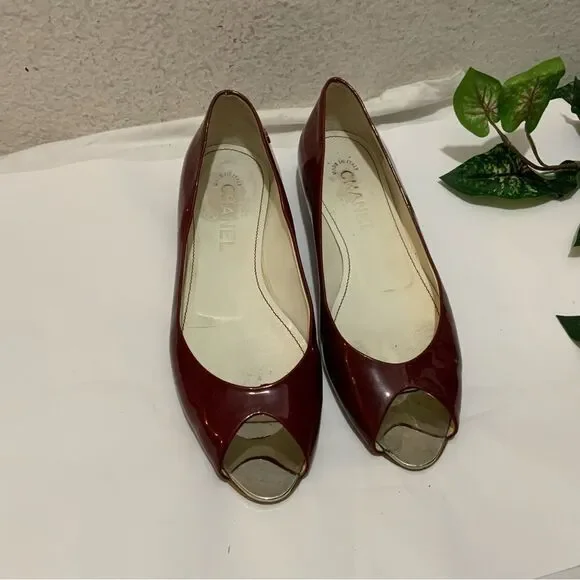 Chanel Vintage Flats 2007 Collection by Karl Lagerfeld Burgundy Patent Leather